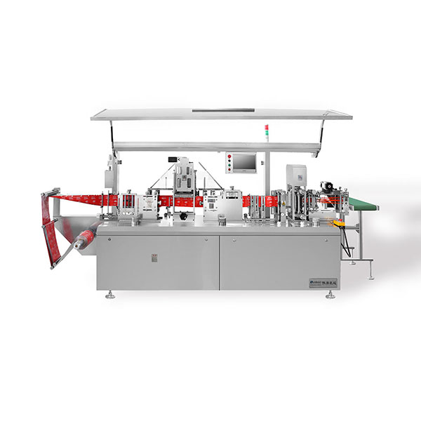 VPD250四边封湿巾包装机(带机械手、带圆角装置)